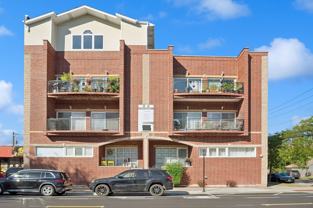 5758 N California Ave #2A - Photo 1 of 1