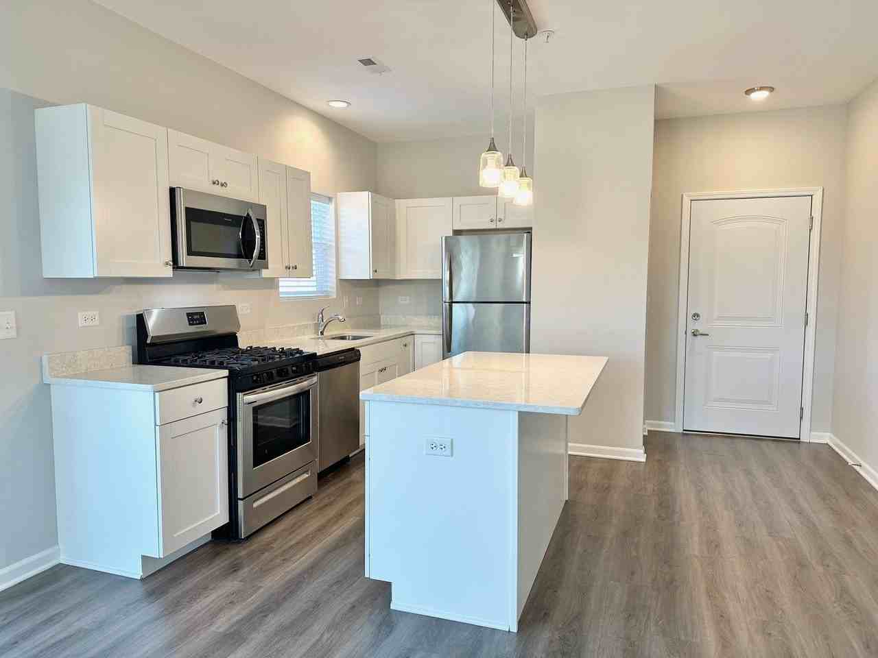 855 E Main St #2A - Photo 2 of 14