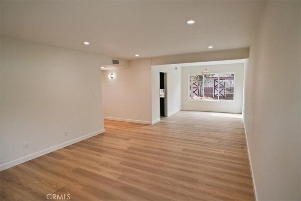 1925 Parkside Avenue - Photo 5 of 30