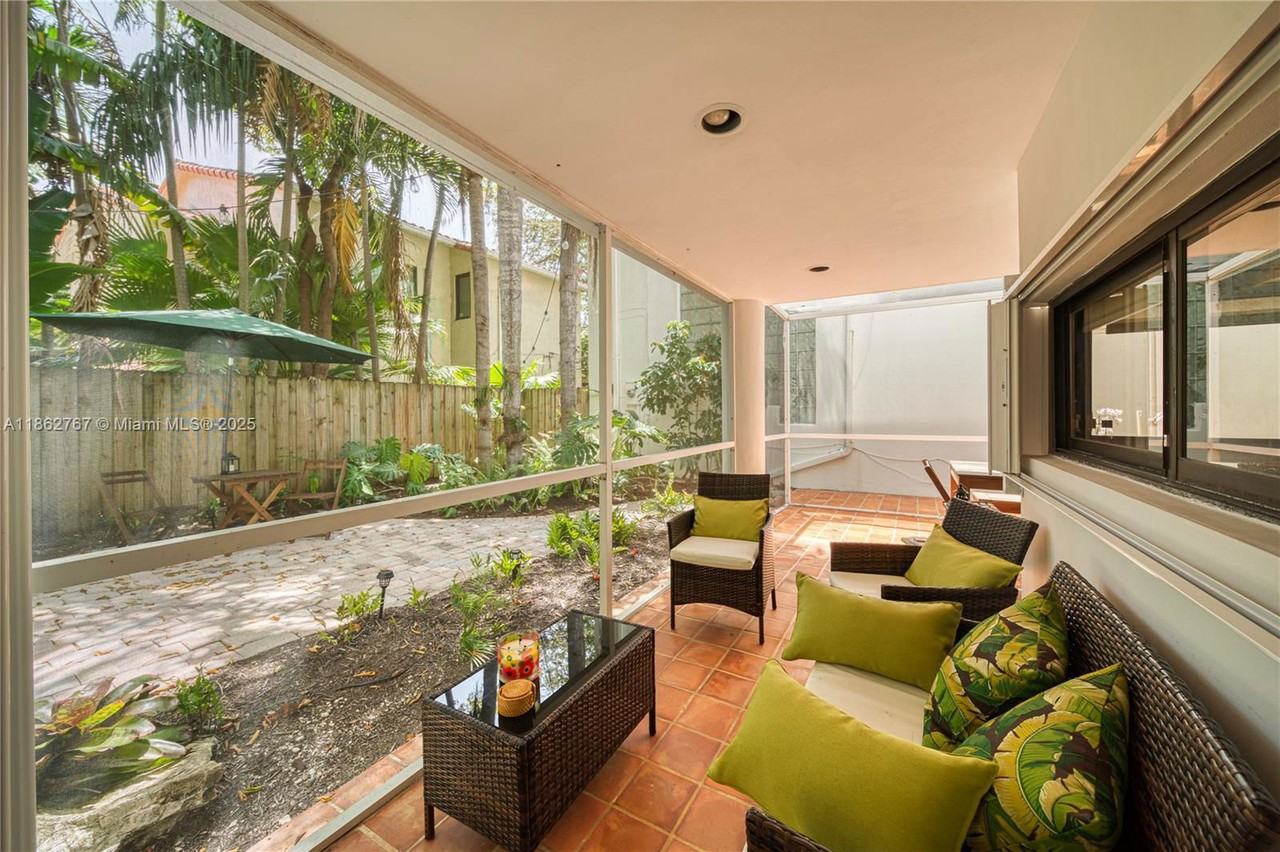 2918 Whitehead St #2 - Photo 2 of 8