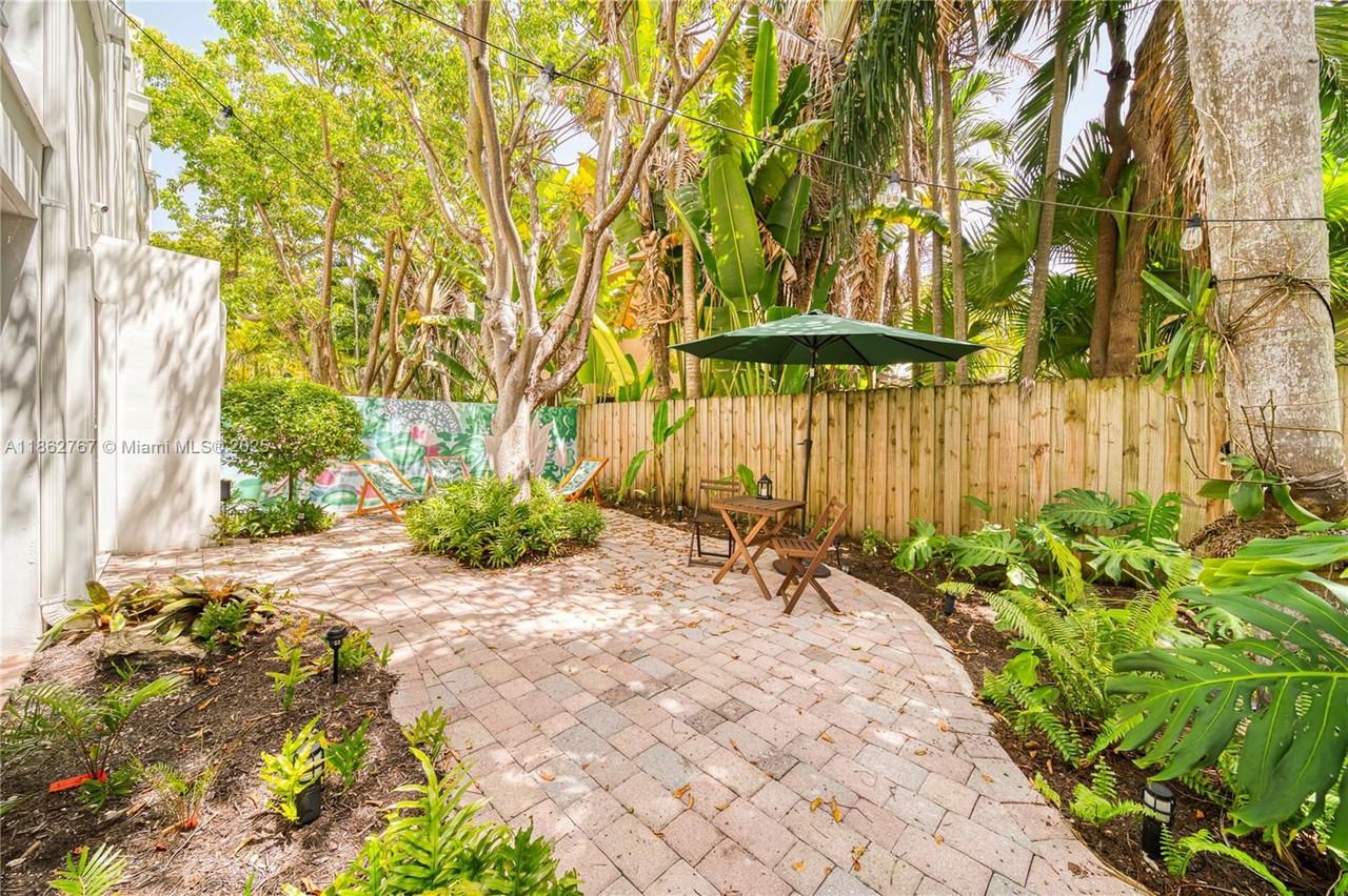 2918 Whitehead St #2 - Photo 3 of 8