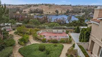 featured image of 28677 La Azteca