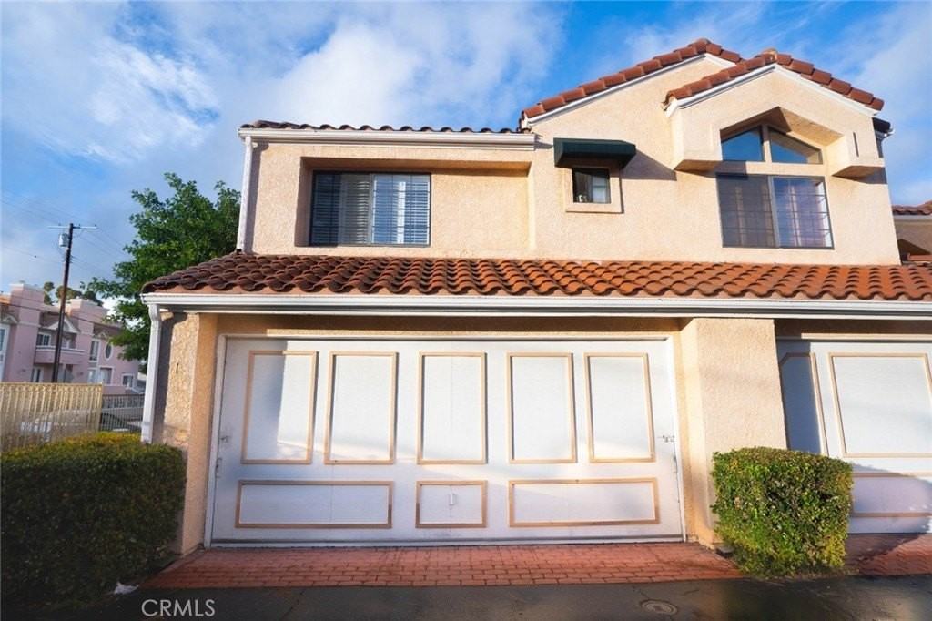 5906 Etiwanda Ave #1 - Photo 2 of 26