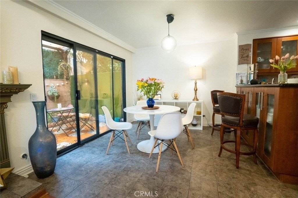 5906 Etiwanda Ave #1 - Photo 6 of 26