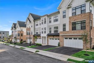 9 Scenic Dr - Photo 1 of 1