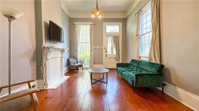 329 Belleville St - Photo 3 of 11