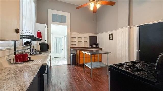 329 Belleville St - Photo 7 of 11