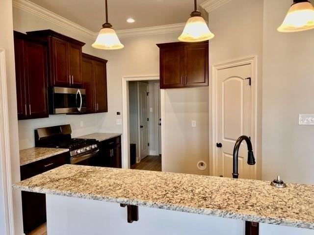 44195 Shadowpoint Dr - Photo 2 of 21