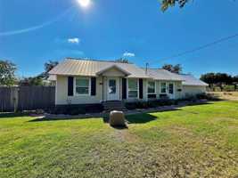 featured image of 713 Spring St