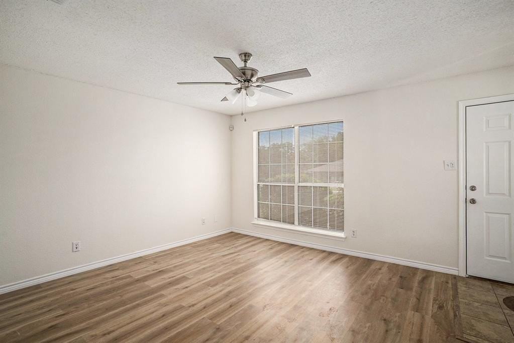 602 Mcanear St - Photo 5 of 27