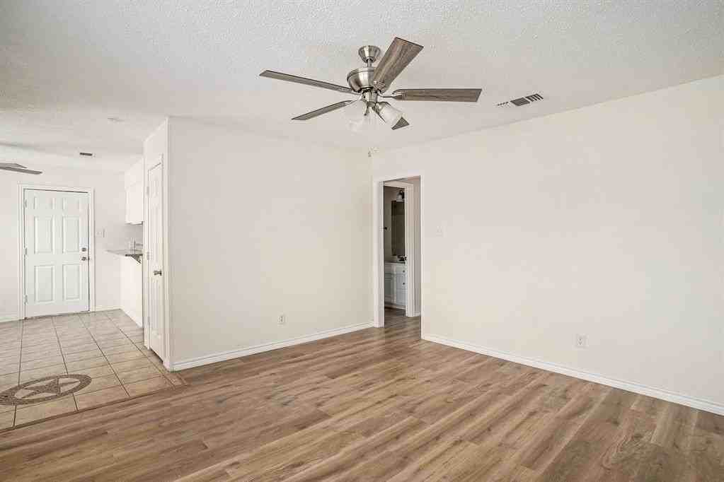 602 Mcanear St - Photo 6 of 27