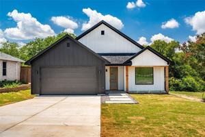 featured image of 1017 Cedarcrest Dr
