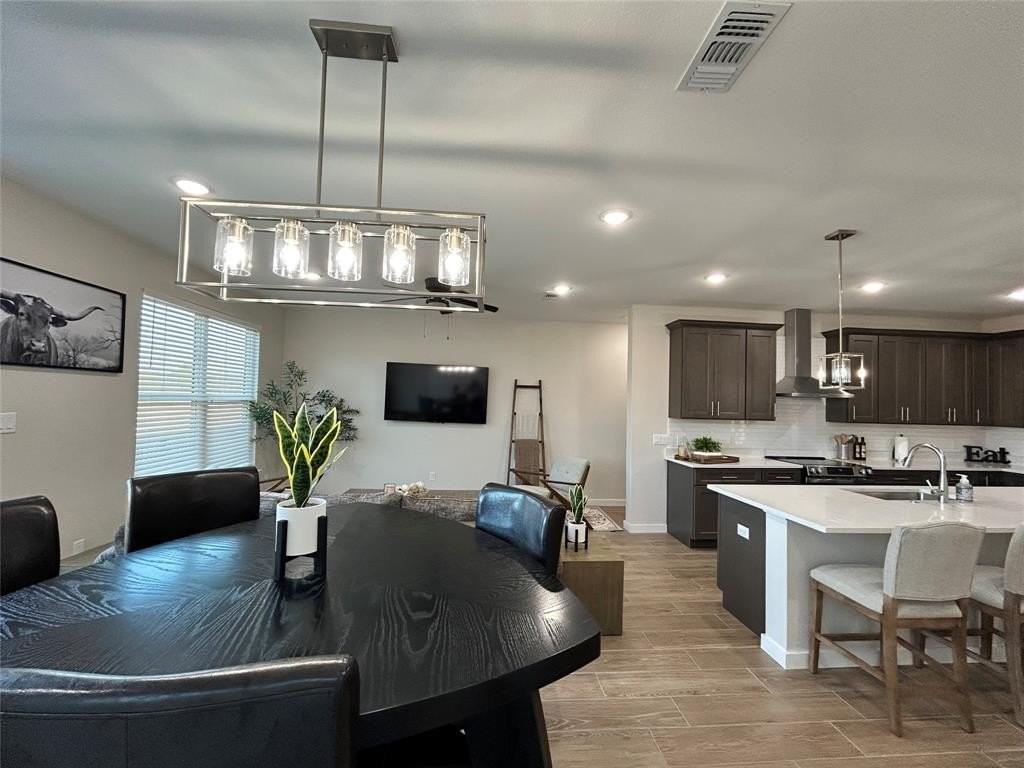 138 Clark Ln - Photo 5 of 21