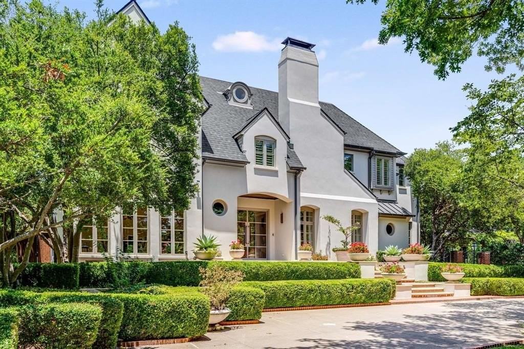 3224 Centenary Ave - Photo 2 of 38