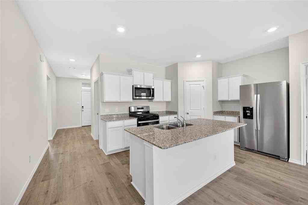 4117 Amethyst Dr - Photo 5 of 20