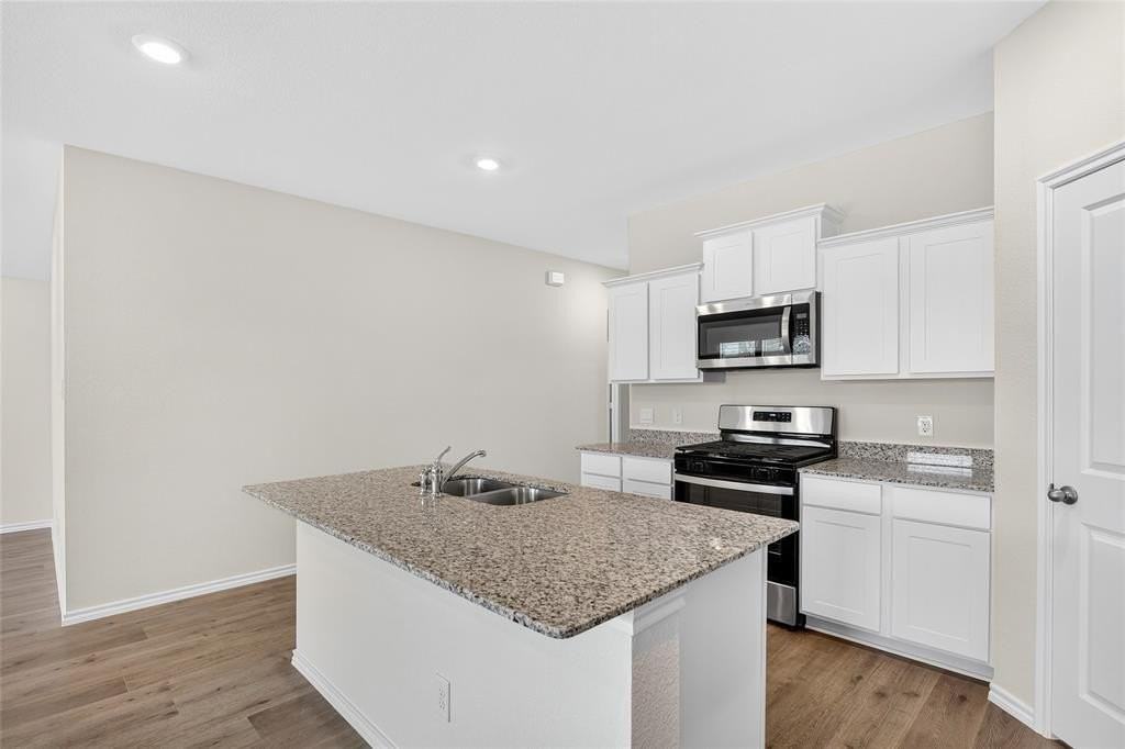 4117 Amethyst Dr - Photo 6 of 20