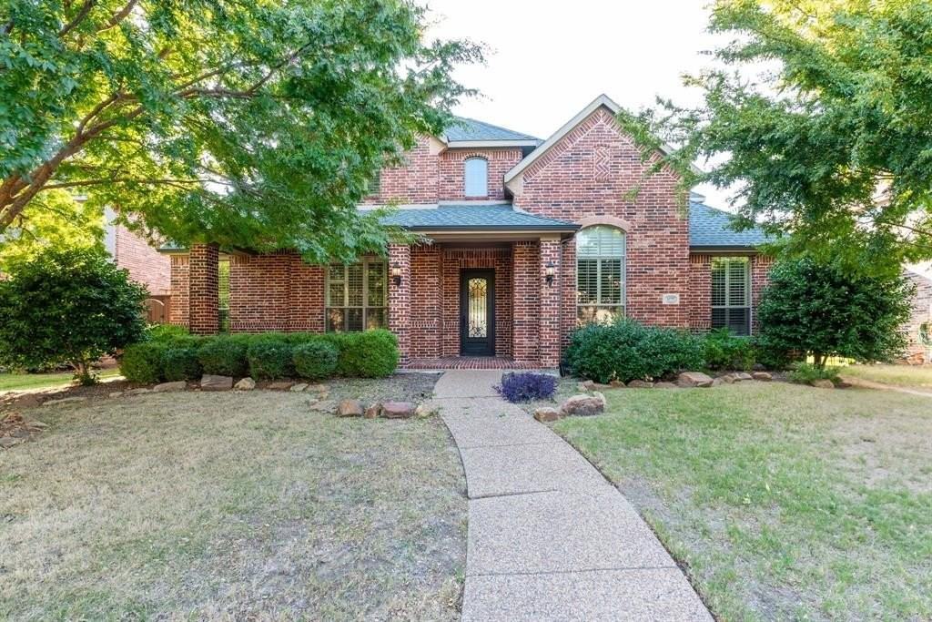 11775 Frontier Dr - Photo 2 of 40