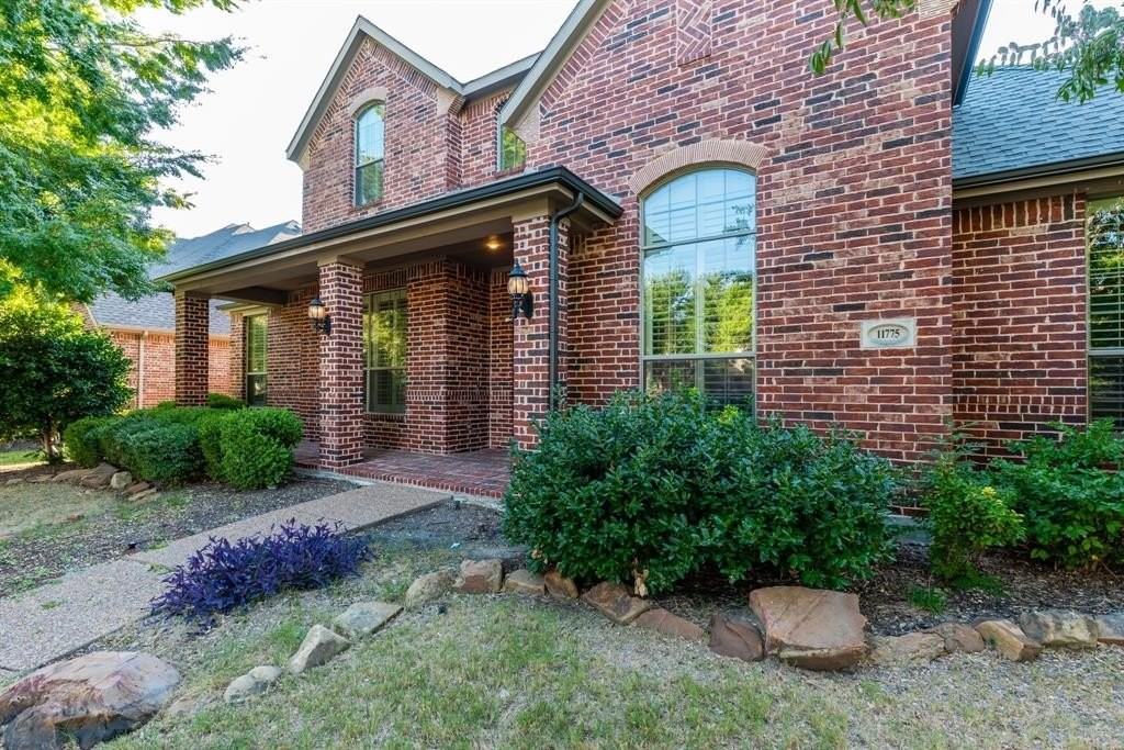 11775 Frontier Dr - Photo 3 of 40