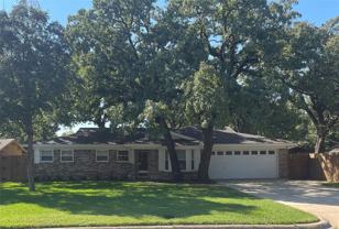 1915 Signet Dr - Photo 1 of 1