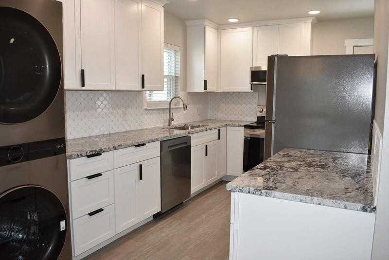 541 S Allen St #A - Photo 5 of 15