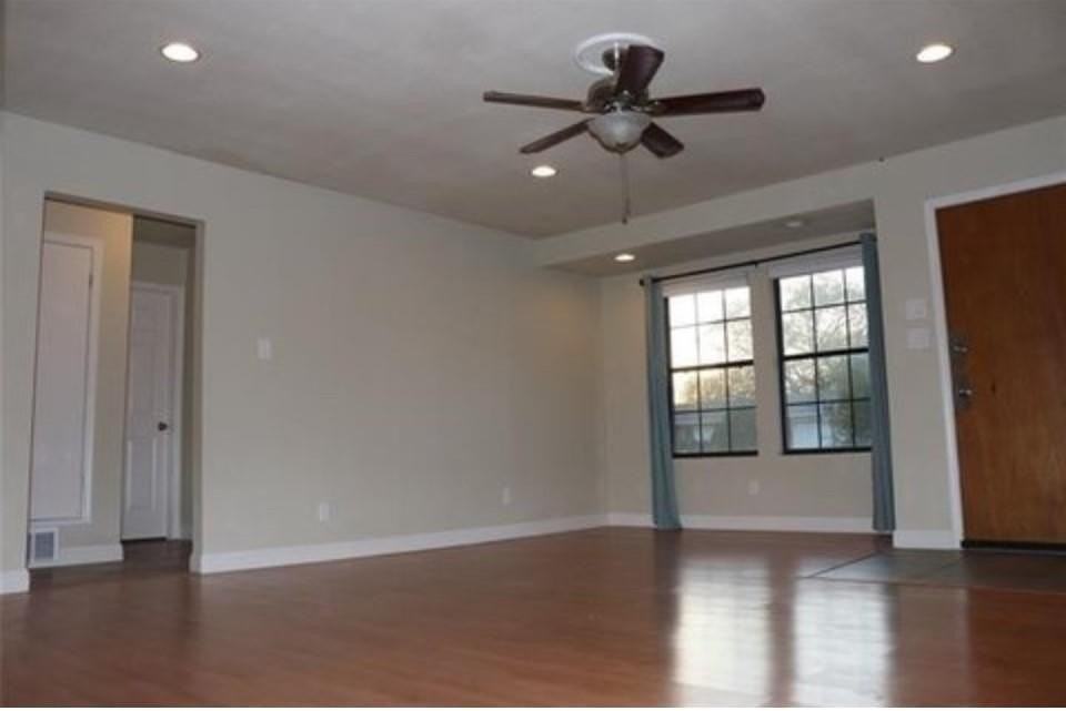 13638 Pyramid Dr - Photo 3 of 18