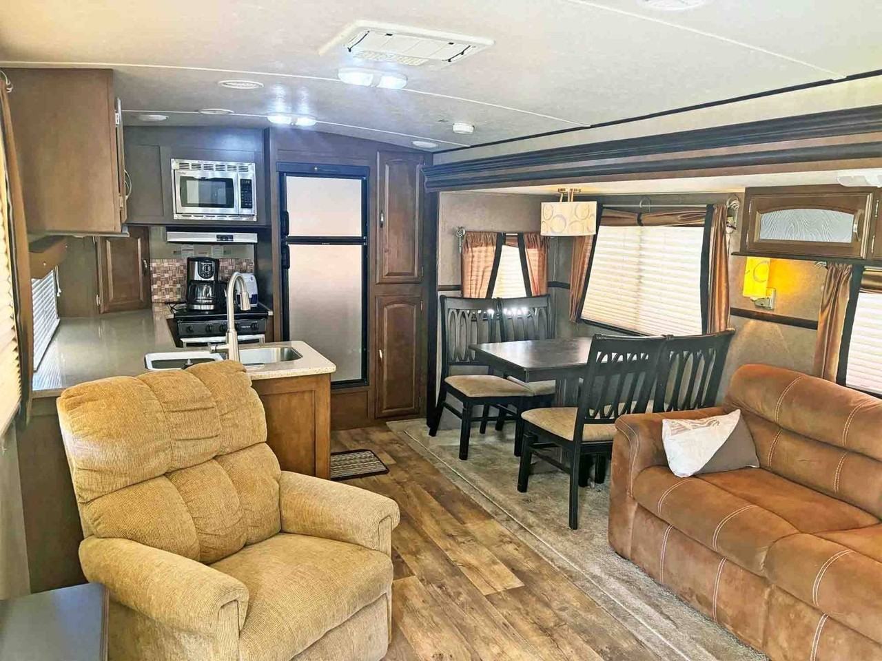 1120 53rd Ave E #V - Photo 3 of 7