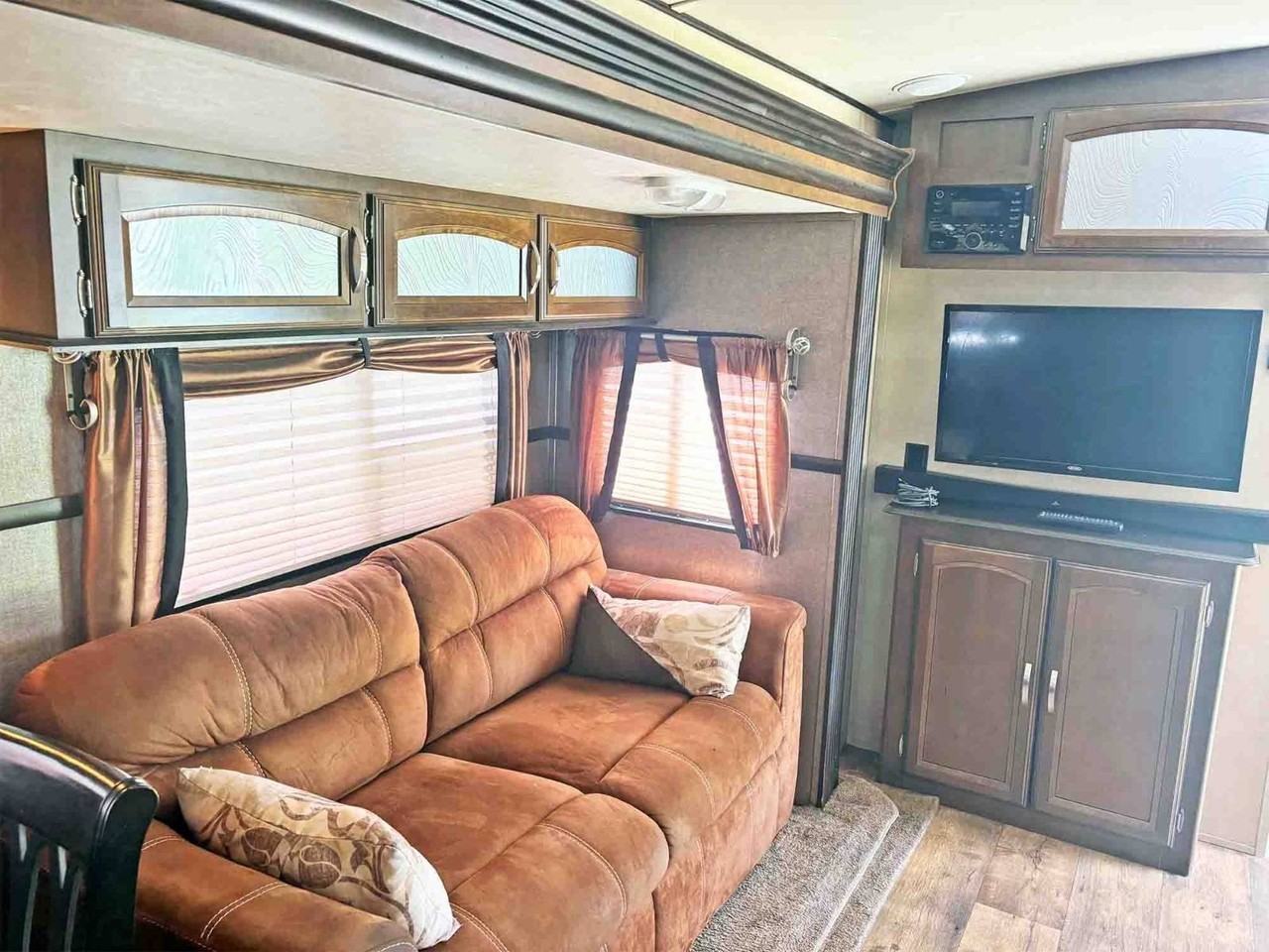 1120 53rd Ave E #V - Photo 4 of 7