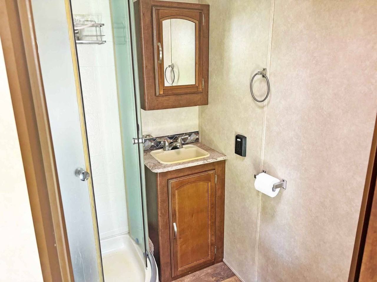 1120 53rd Ave E #V - Photo 6 of 7