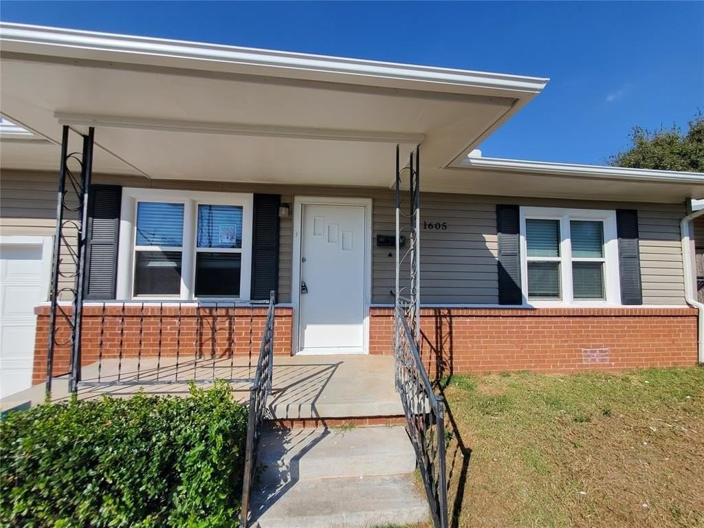 1605 Southeast 60th Street