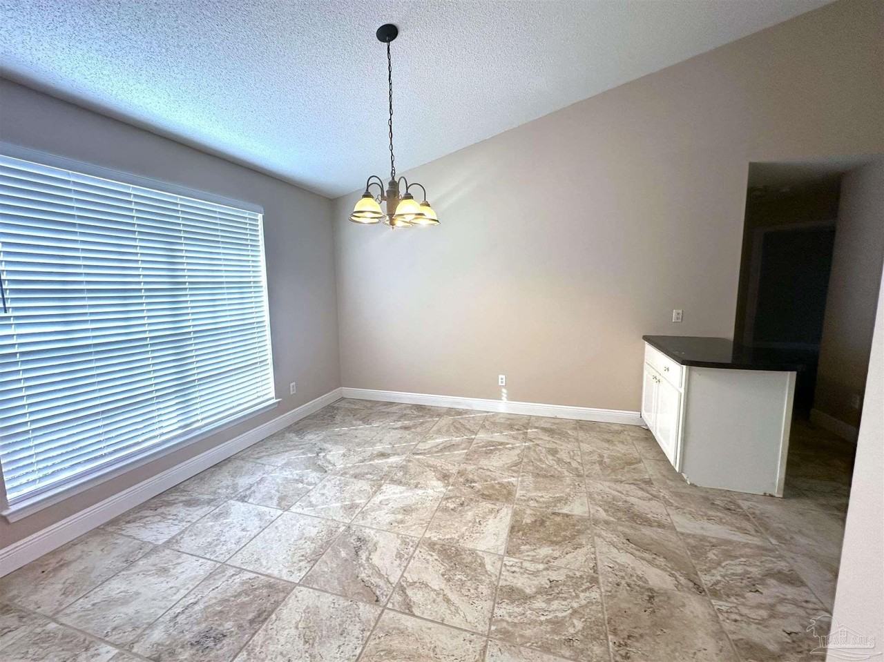 9104 Sebring Dr - Photo 6 of 17