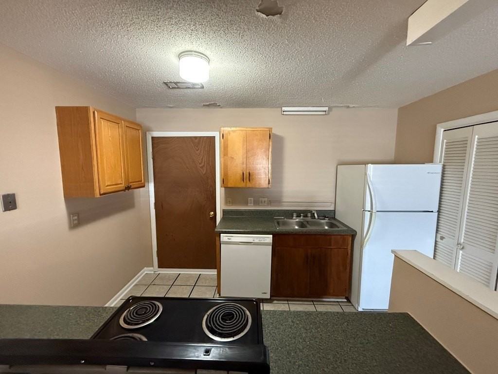 104 Corley St - Photo 3 of 11