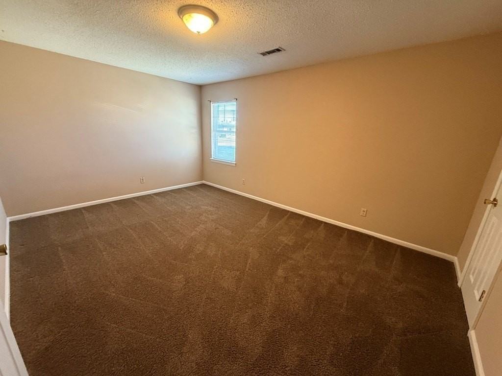 104 Corley St - Photo 5 of 11