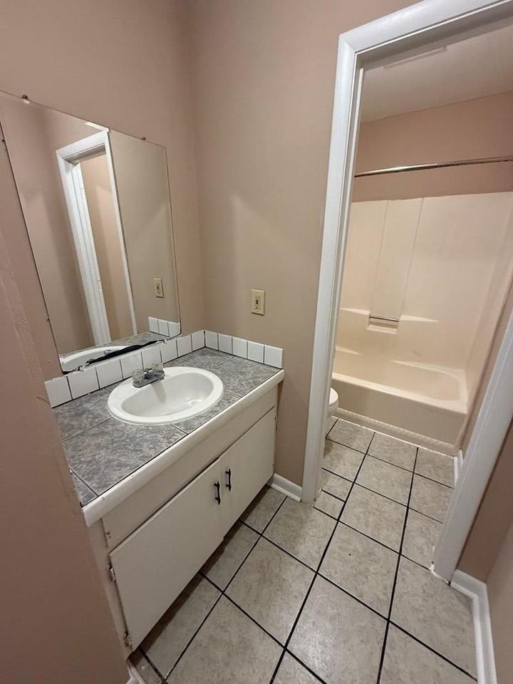 104 Corley St - Photo 7 of 11