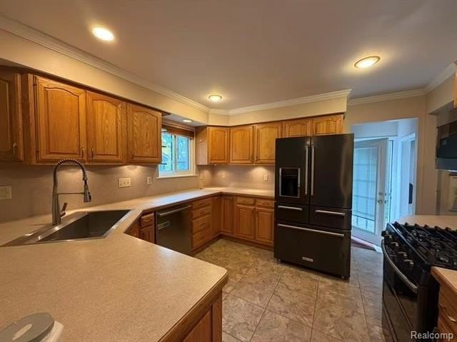 3245 Parker Dr - Photo 2 of 20