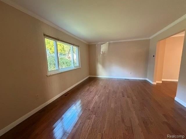 3245 Parker Dr - Photo 6 of 20