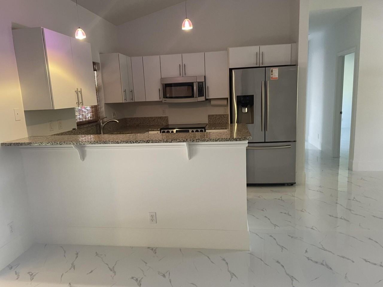 6021 180th Ave N - Photo 5 of 13