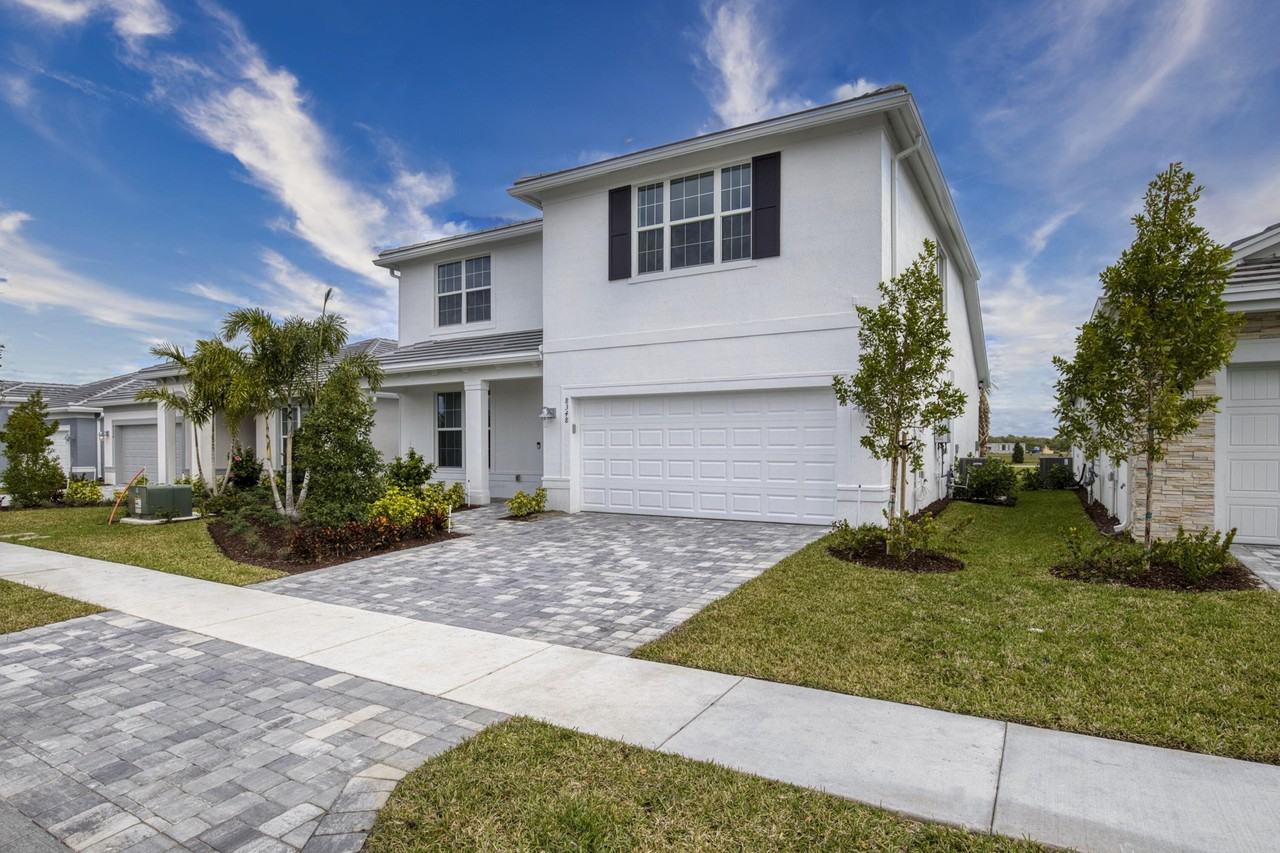 8348 Beagle Ter - Photo 4 of 33