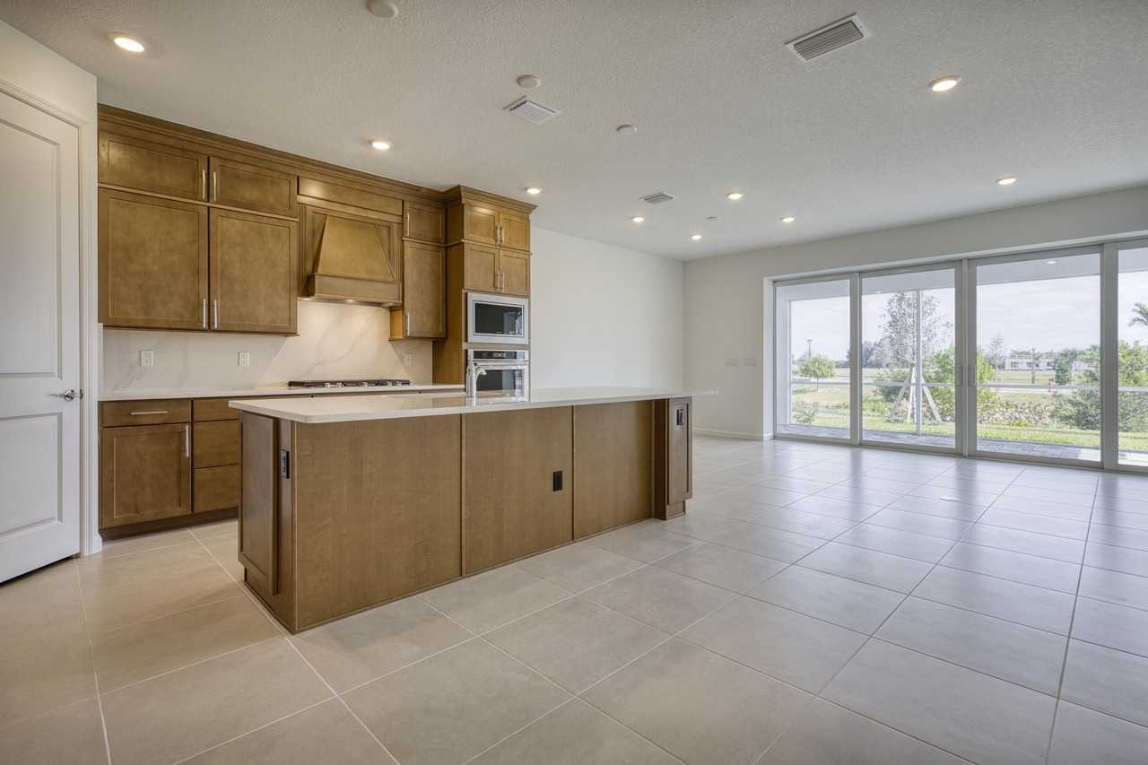 8348 Beagle Ter - Photo 5 of 33