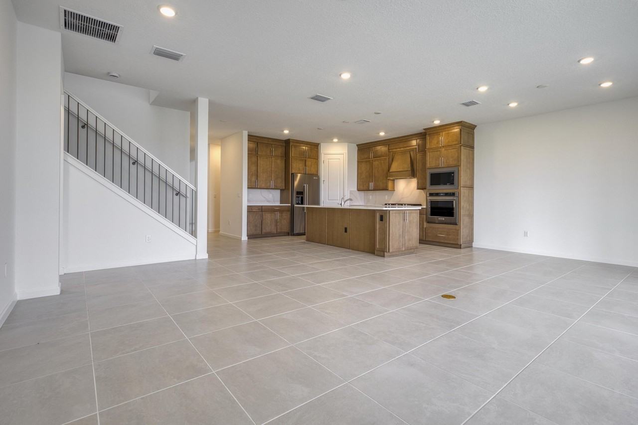 8348 Beagle Ter - Photo 7 of 33