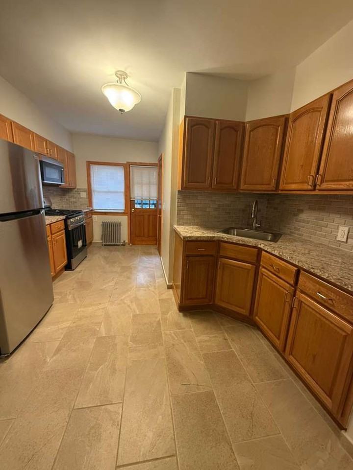 7236 Cooper Ave #1L - Photo 2 of 8