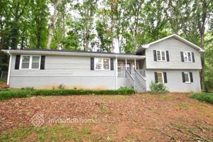 featured image of 349 Charmers Way Sw