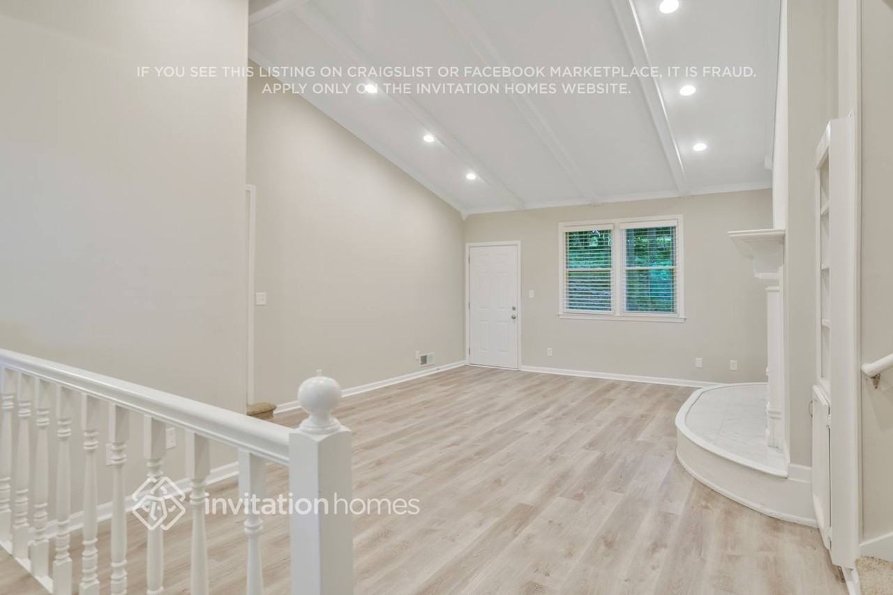 349 Charmers Way Sw - Photo 2 of 25