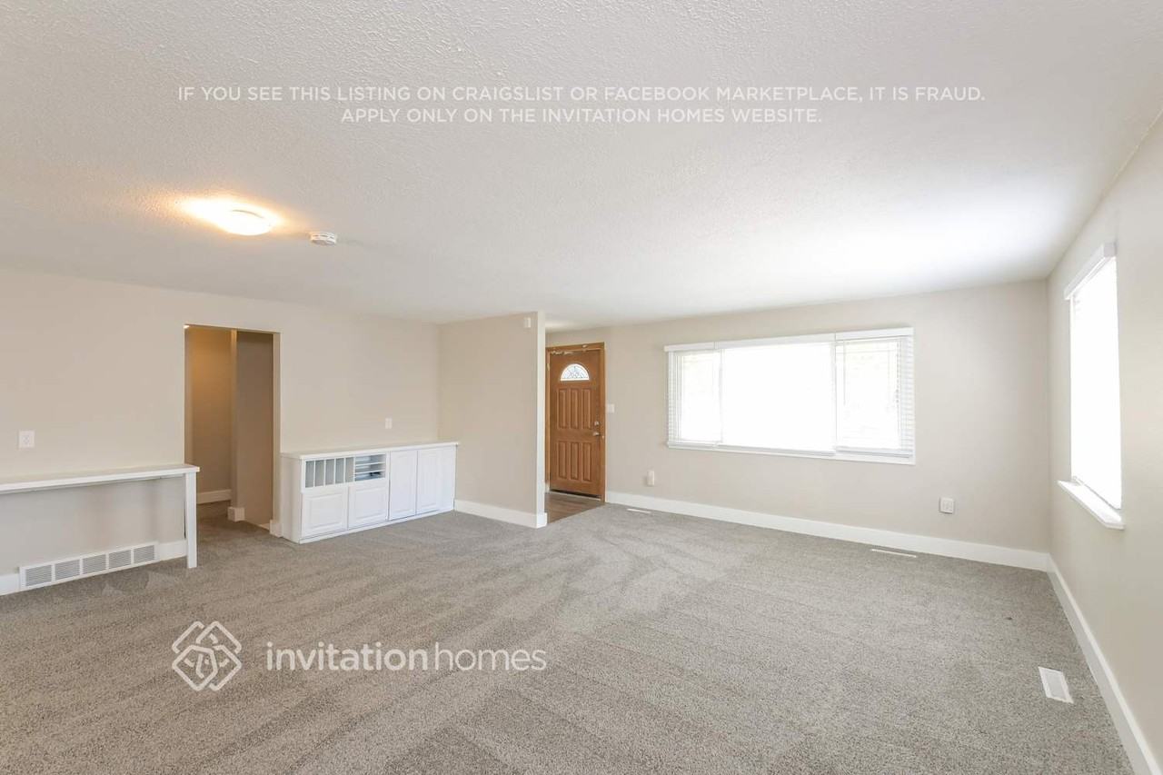 285 N 10th Ave - Photo 4 of 18