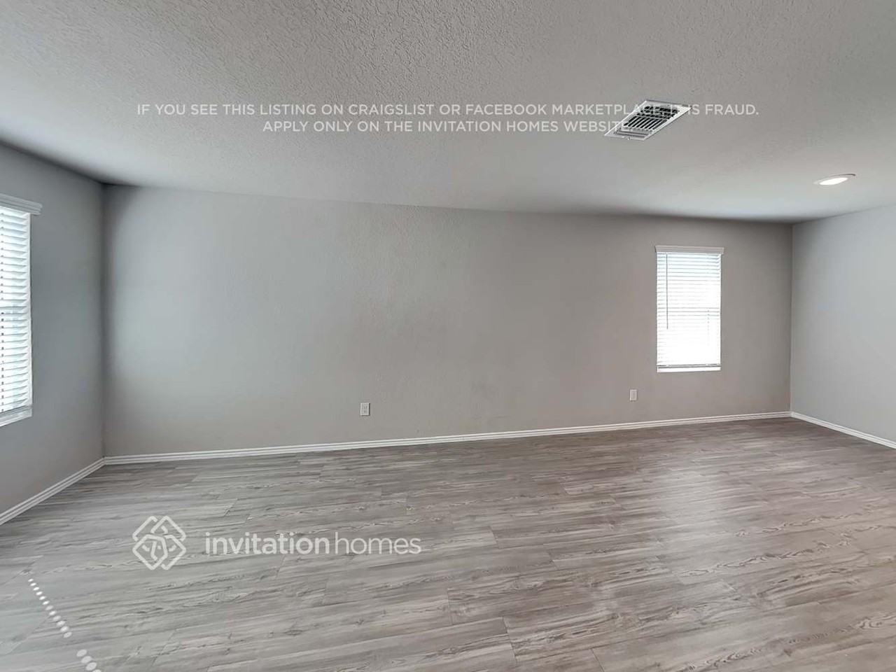 5437 Verdugos Palace - Photo 5 of 17