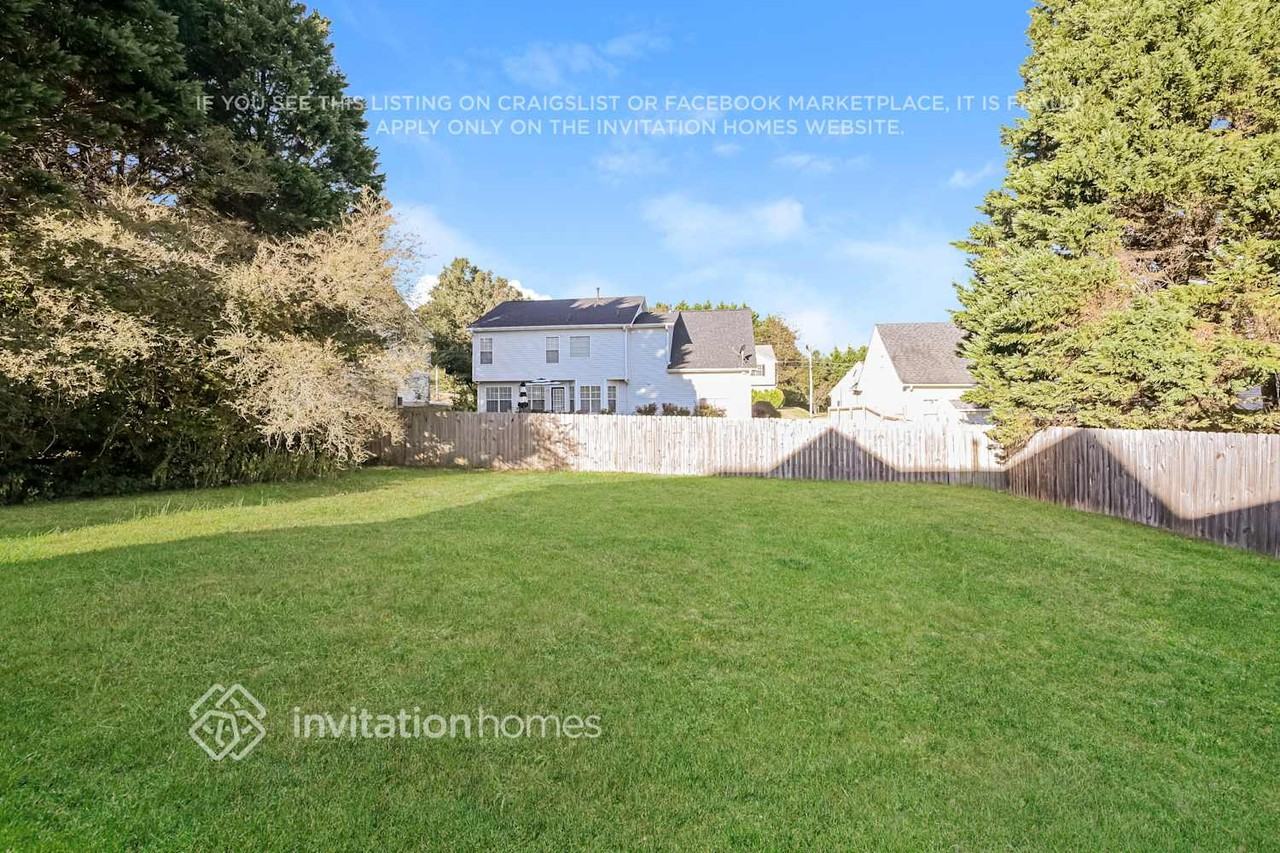 1575 Smithson Dr - Photo 5 of 6