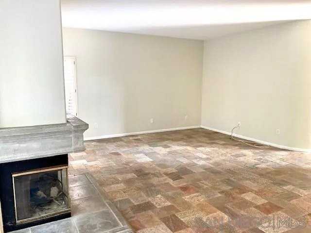 4516 Mercurio St - Photo 6 of 11