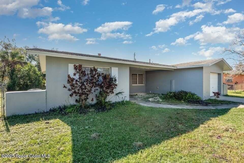 2425 Heritage Dr - Photo 3 of 20