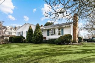 214 Coggeshall Ave - Photo 1 of 1