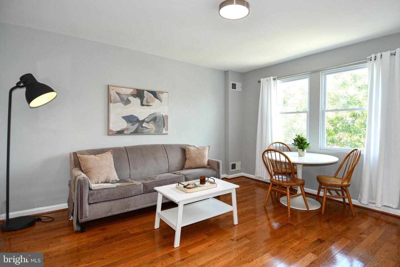 1643 Montello Ave Ne Apt 4 #4 - Photo 6 of 30