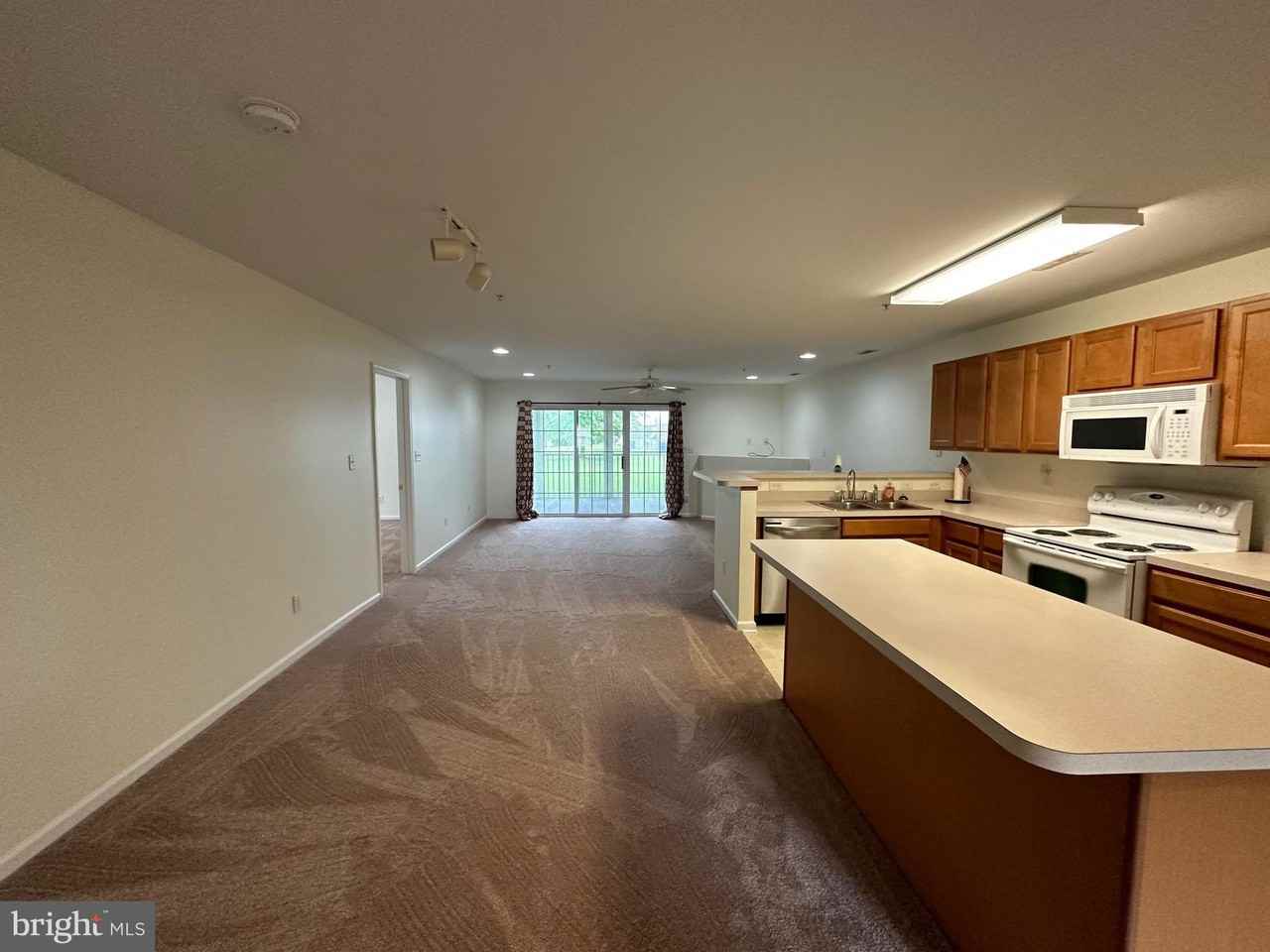 1101 Caitlins Way - Photo 3 of 17